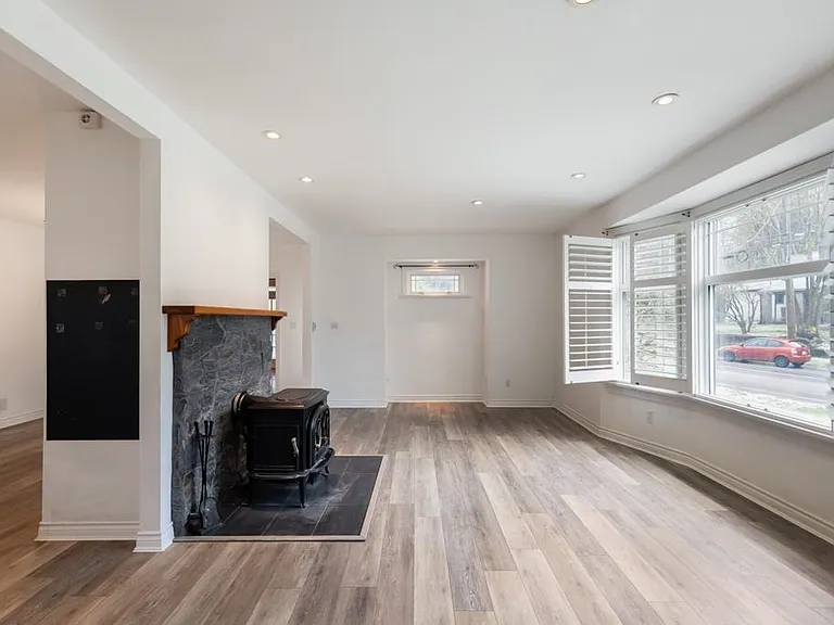 5140 Sperling Ave — Photo 8