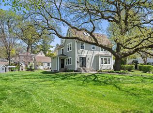 1633 E River Pkwy, Minneapolis, MN 55414