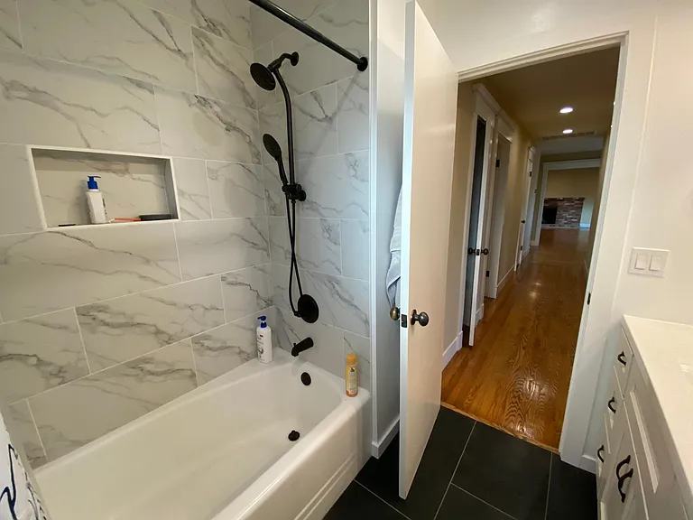 3156 Lucas Dr — Photo 15