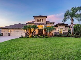 3175 Foxwood Ln, Tarpon Springs, FL 34688