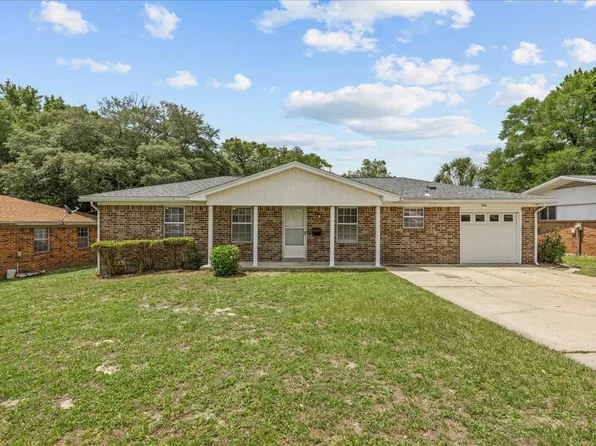 306 McEwen Dr, Niceville, FL 32578