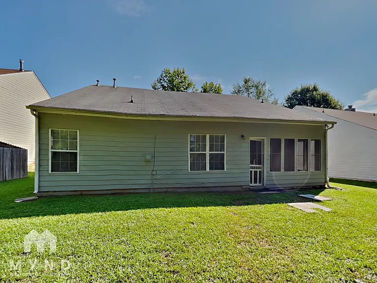 8315 Somerset Way — Photo 24