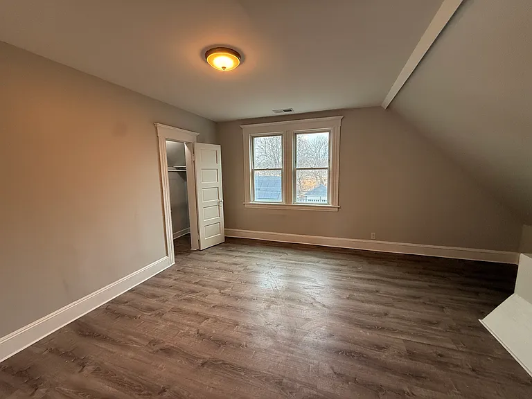 197 Clover St #3 — Photo 10