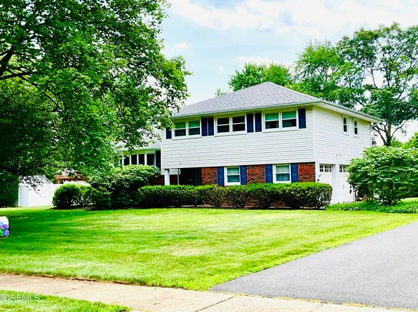 24 Homestead Road, Freehold, NJ 07728