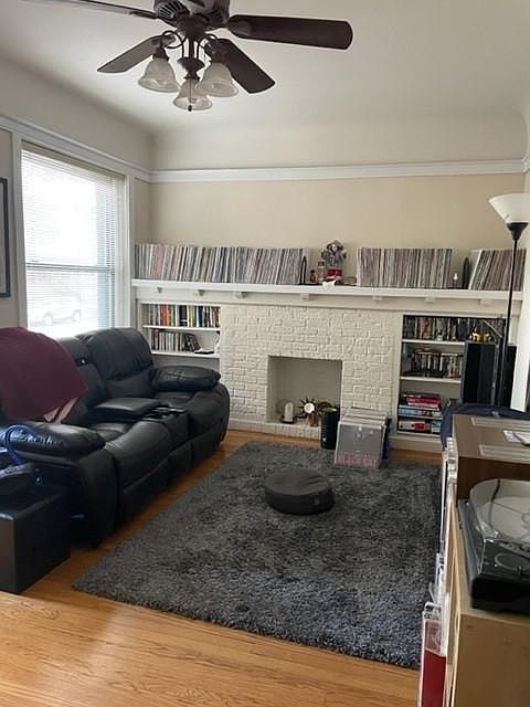 1st image of 4519 N Whipple St #1