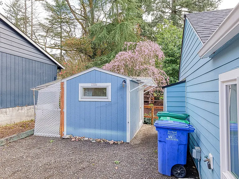 4824 SW Shattuck Rd — Photo 17