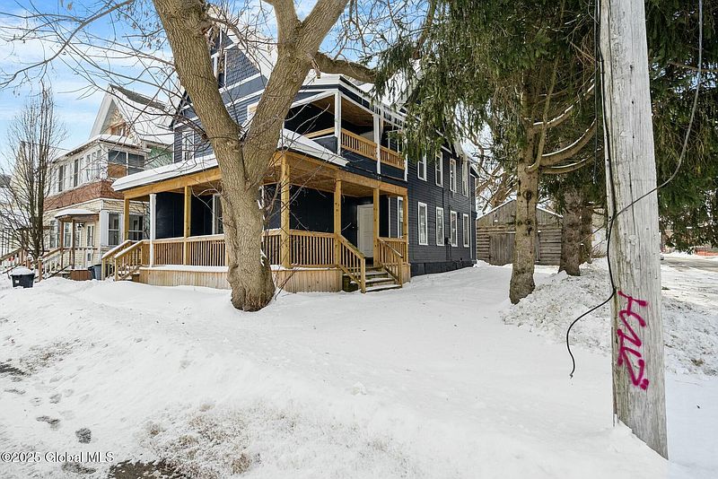 4th image of 27 Milton Avenue
