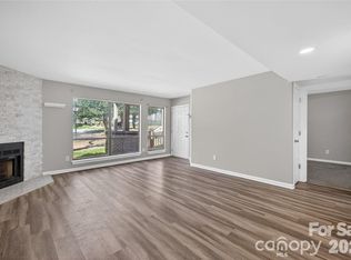 1612 Sharon Rd W APT 67, Charlotte, NC 28210