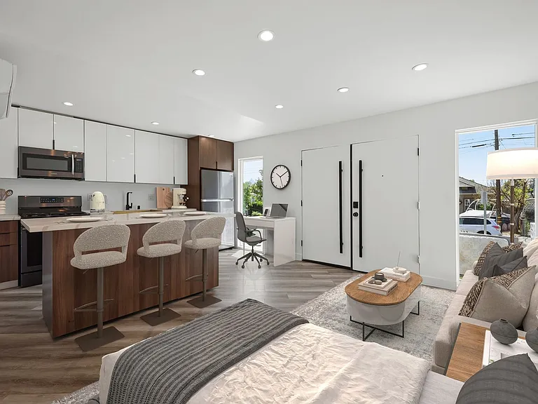 6307 Elgin Street Apartments — Photo 20