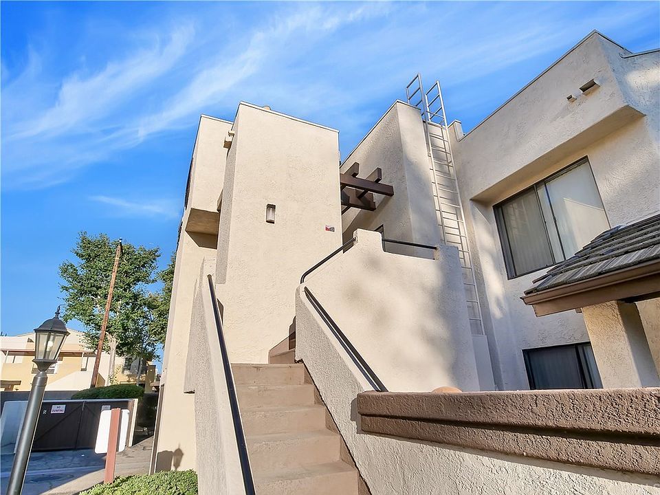 1st image of 408 N Imperial Ave APT D