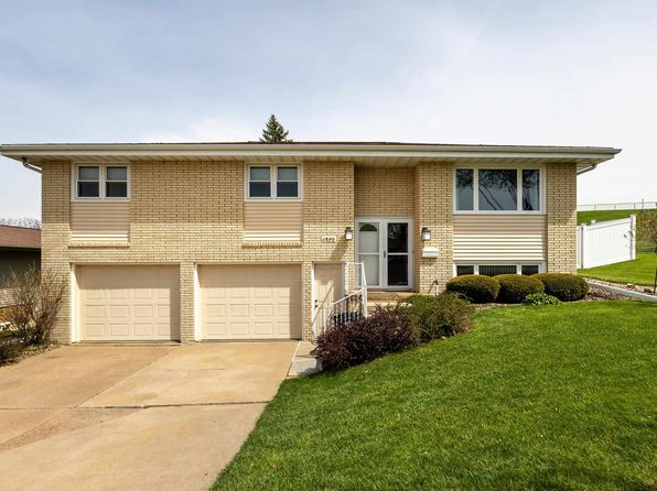 Dubuque IA Real Estate - Dubuque IA Homes For Sale | Zillow