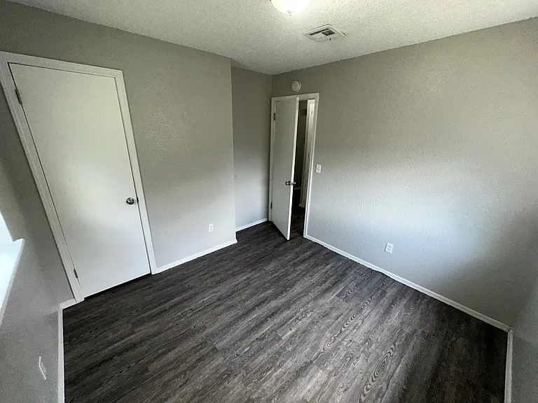 605 Lloyd Ave — Photo 21