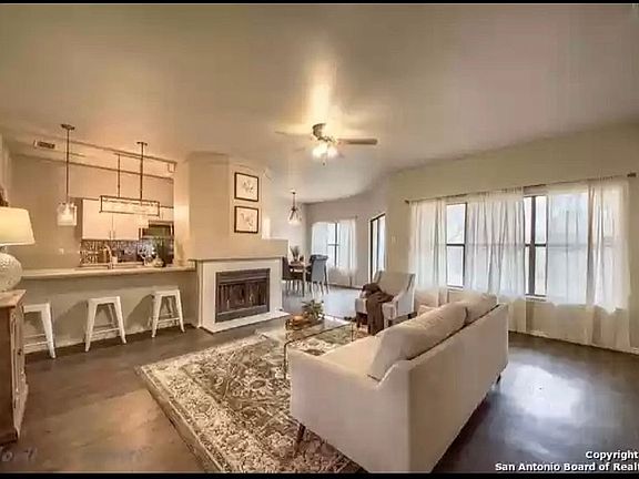 3rd image of 9450 Valley Way Dr