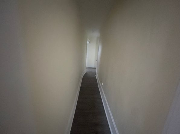 17 W Main St #17