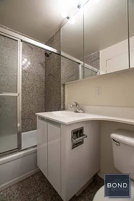 Rented by Bond New York | media 27