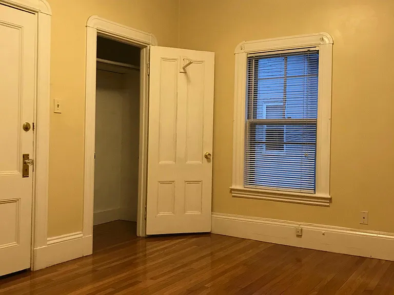 35 Mount Vernon St #2 — Photo 5