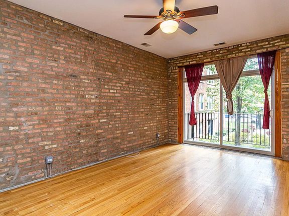 2nd image of 1659 W Pratt Blvd #A-1