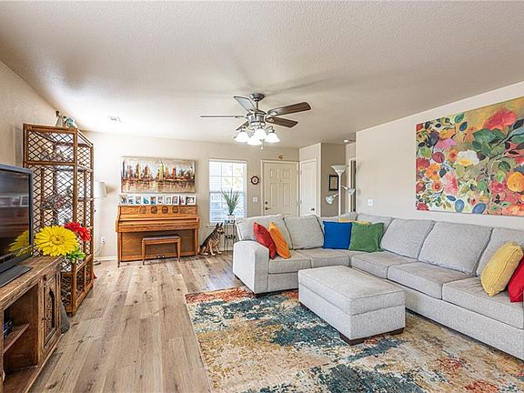 4th image of 4318 W Sweetgum Ln