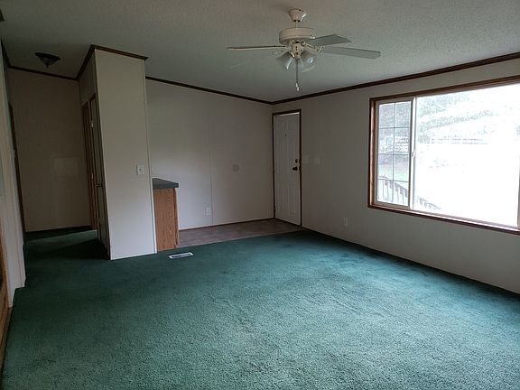 Living Room 13 X 17