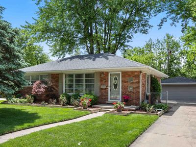 705 Harrington St, Mount Clemens, MI, 48043