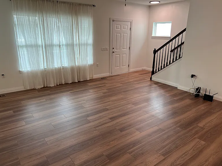 800 Heyl Ave — Photo 6