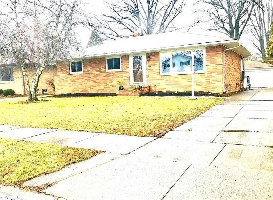 1st image of 21238 Nottingham Dr