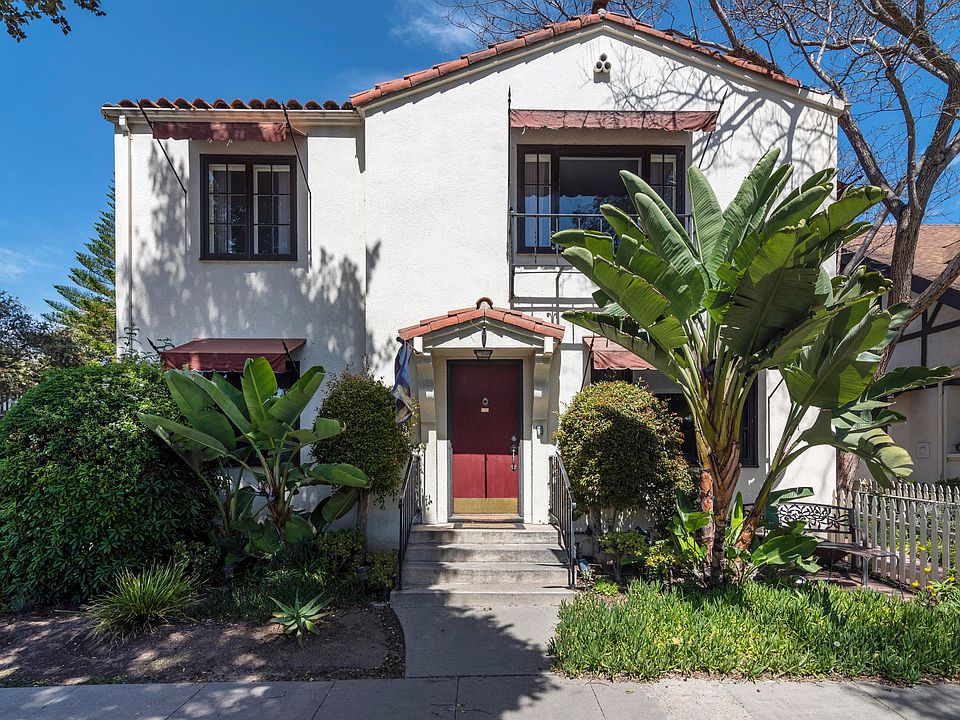 1st image of 427 Corona Del Mar Dr