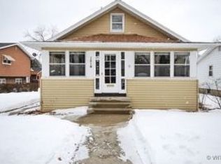 1310 S 2nd St, St Charles, IL