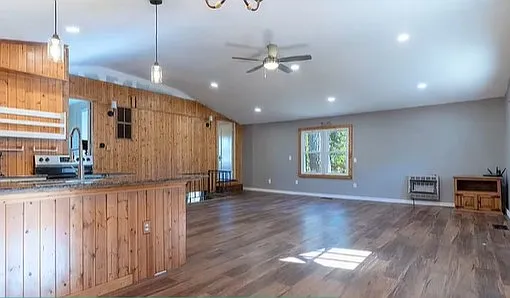 139 Cherokee Dr — Photo 8