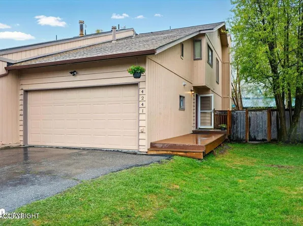 4241 Bridle Cir, Anchorage, AK 99517