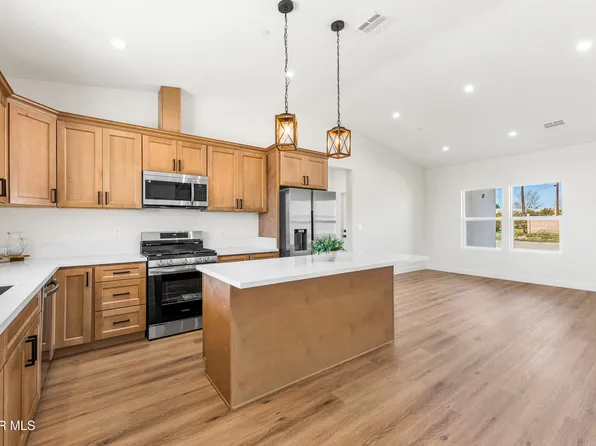 21860 Bancroft Dr, California City, CA 93505