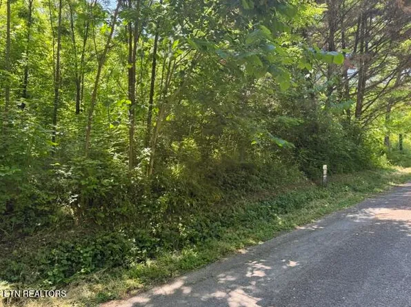 1635 Noe Cir, New Market, TN 37820