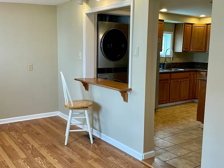 113 S Washington St — Photo 10