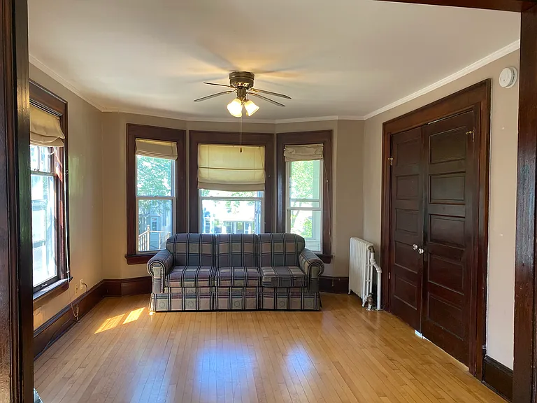 2958 N Prospect Ave — Photo 5