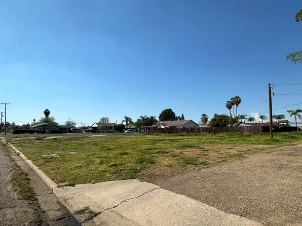 660 E Street, Orange Cove, CA 93646