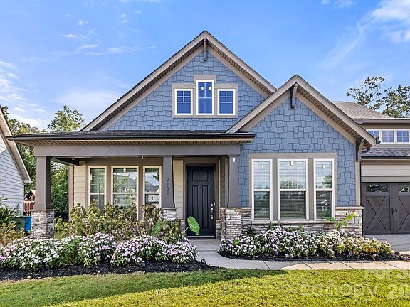 2nd image of 2609 Suffolk Pl