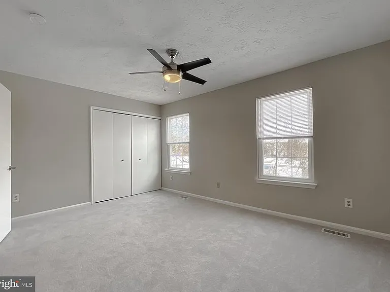 4232 Drake Ct — Photo 20