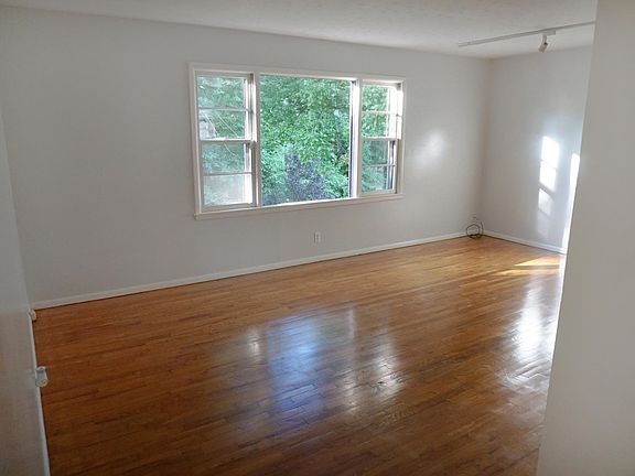5th image of 2617 Emoriland Blvd