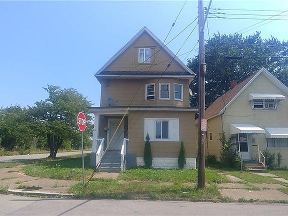 2nd image of 143 Weaver St
