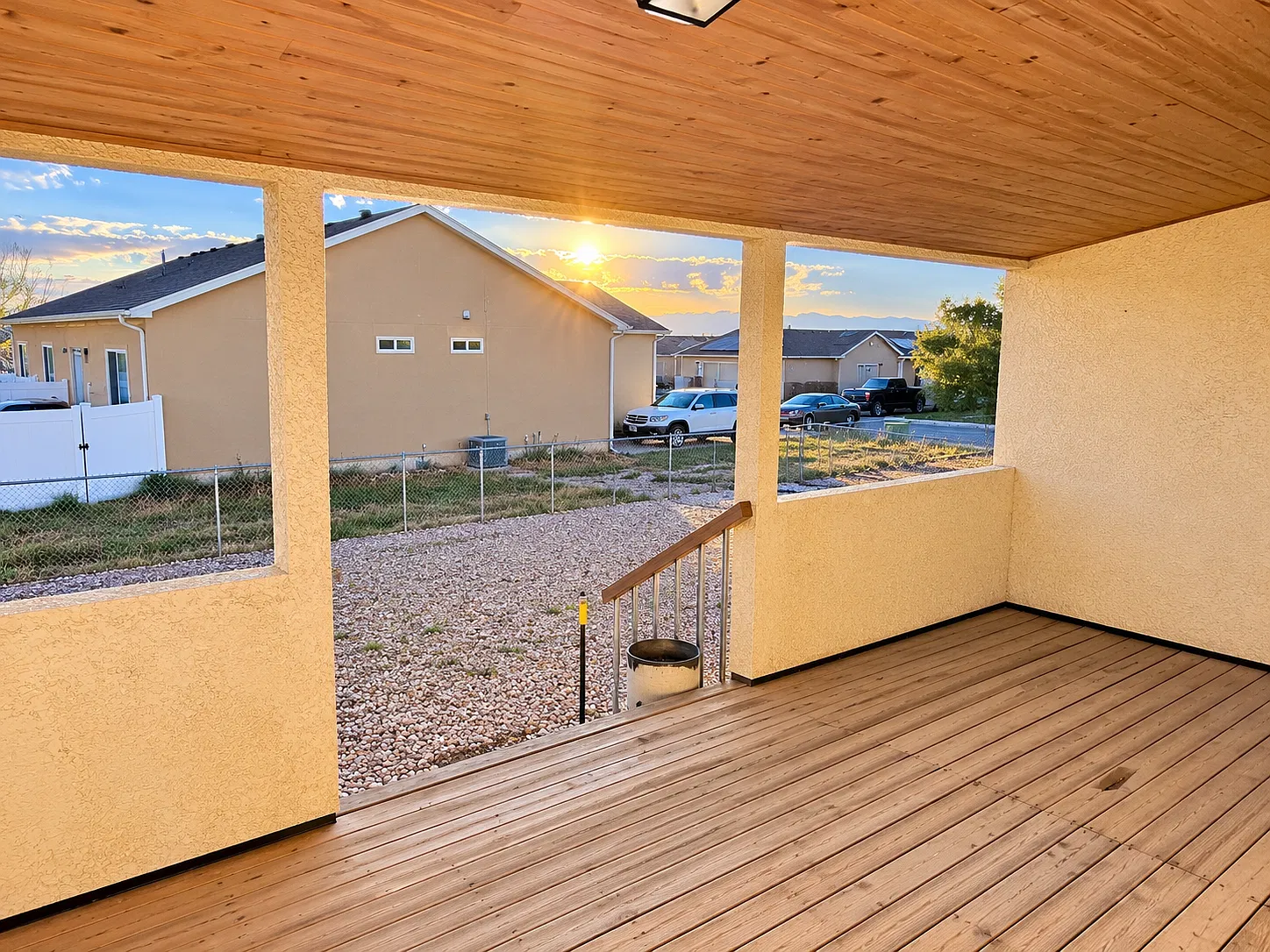 340 W Concho Dr — Photo 2