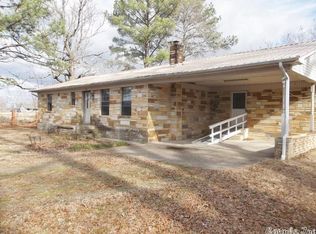 906 N 2nd St, Pangburn, AR 72121