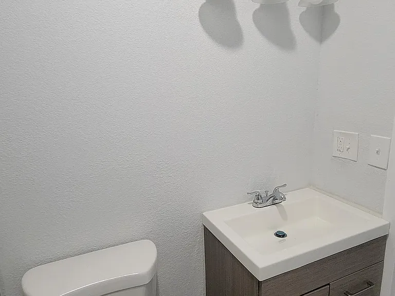 5230 Amazon Ave — Photo 13