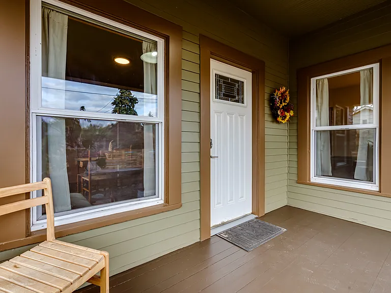 104 Holeman Ave — Photo 4