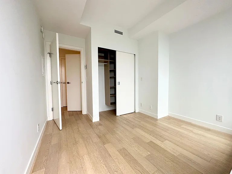 1480 Howe St #2610 — Photo 5