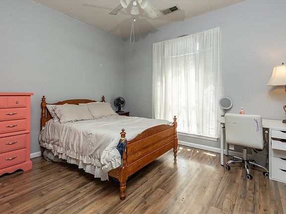 3rd image of 3115 Via Lopez Dr