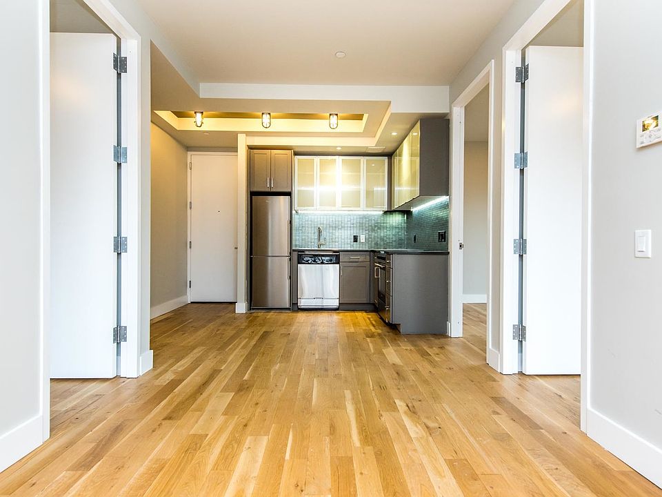 1st image of 185 Leonard St #3H