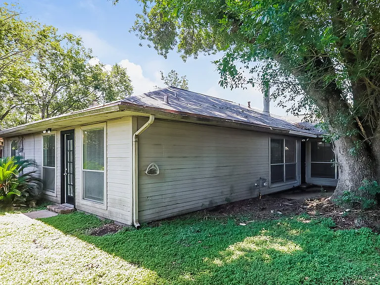 15306 Evergreen Place Dr — Photo 16