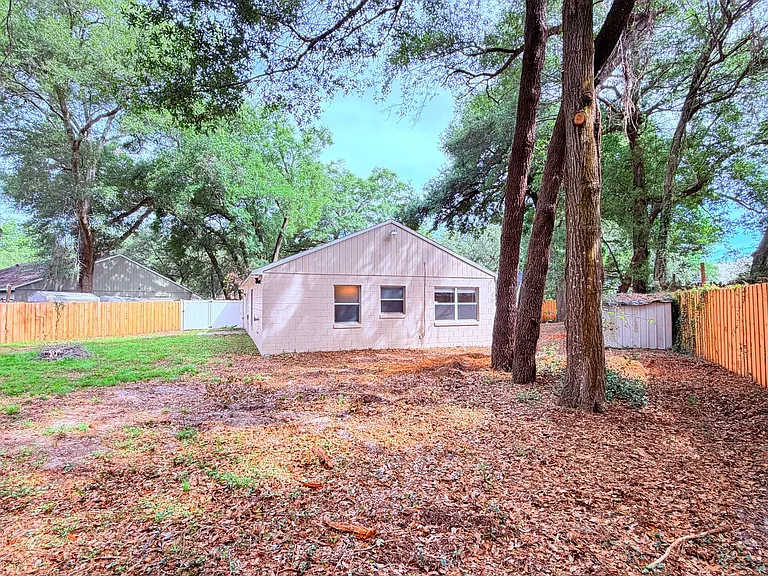 1357 Woodwind Dr — Photo 24
