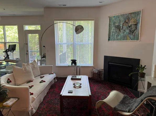 3197 Asher Rd, Ann Arbor, MI 48104