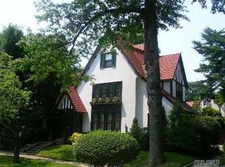 85 Puritan Ave, Forest Hills, NY 11375